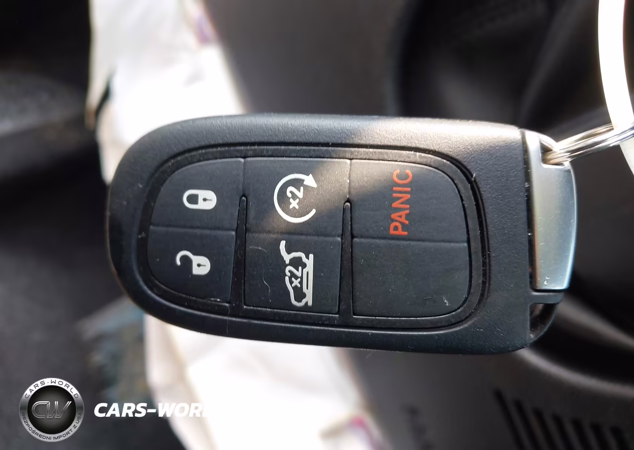 2023 Jeep Cherokee Altitude Lux 4X4 VIN:1C4PJMMB5PD103626 - 11