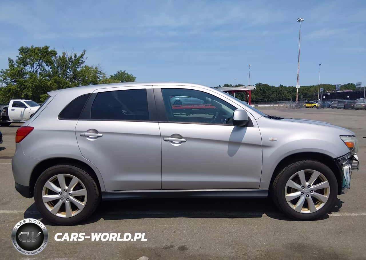 2015 Mitsubishi Outlander Sport Es VIN:4A4AP3AUXFE023602 - 13