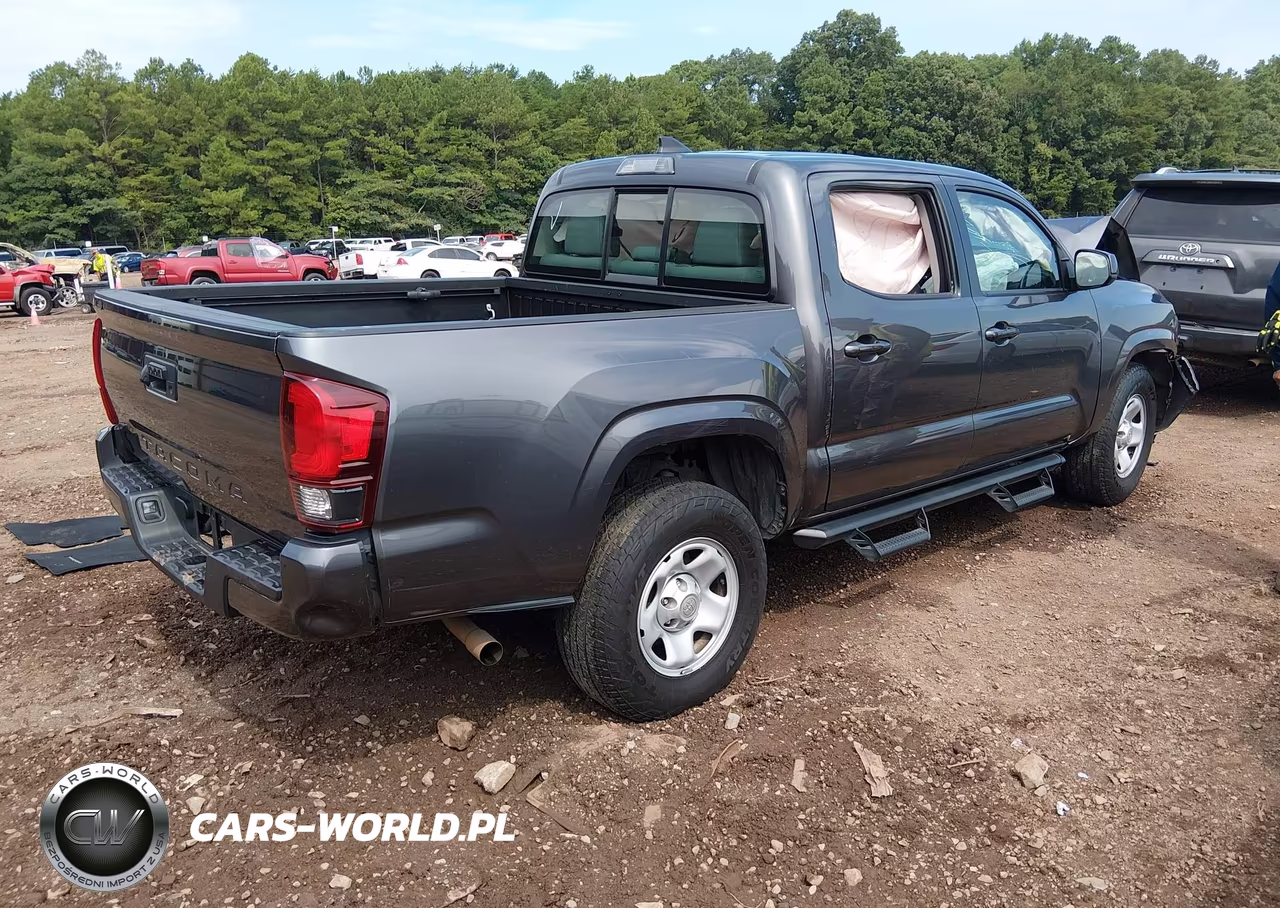 2018 Toyota Tacoma Sr VIN:5TFAX5GN9JX131919 - 4