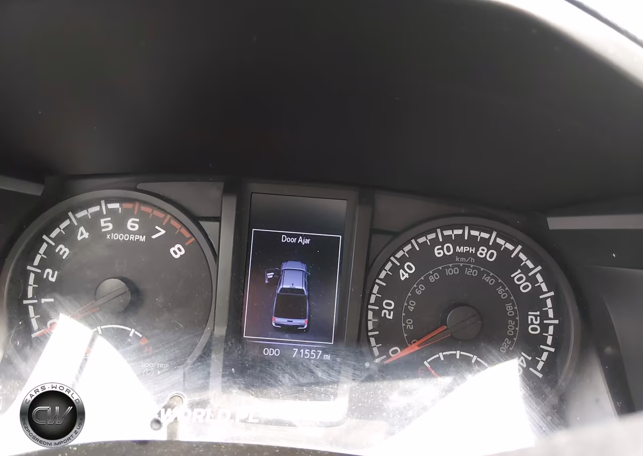 2018 Toyota Tacoma Sr VIN:5TFAX5GN9JX131919 - 7