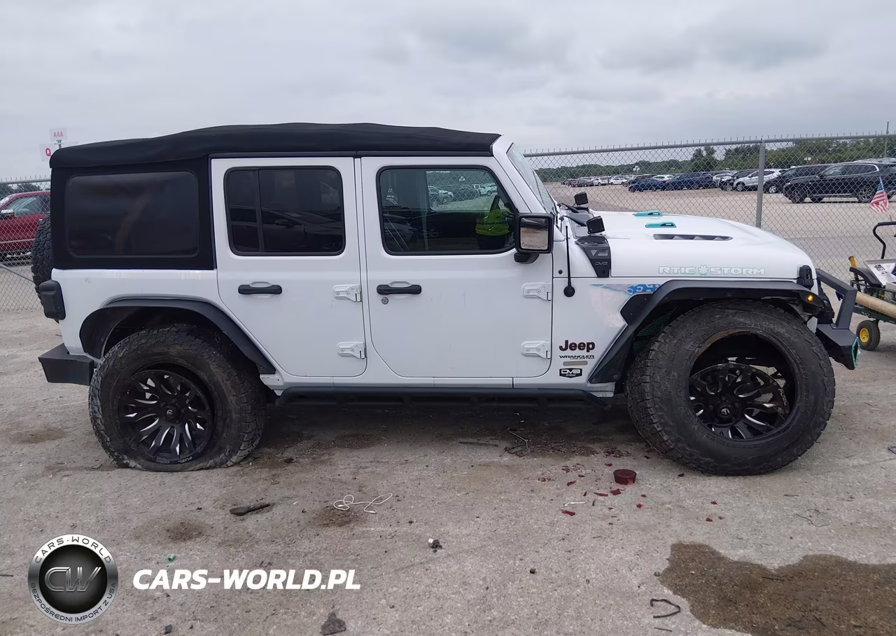 2018 Jeep Wrangler Unlimited Rubicon 4X4 VIN:1C4HJXFG9JW212729 - 13