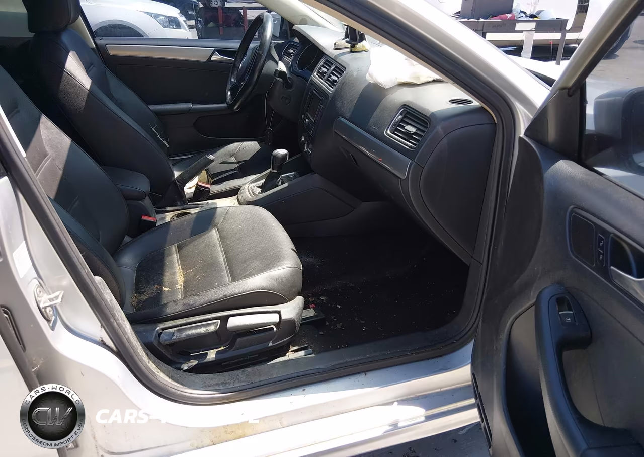 2015 Volkswagen Jetta 1.8T Se VIN:3VWD17AJ6FM305133 - 5