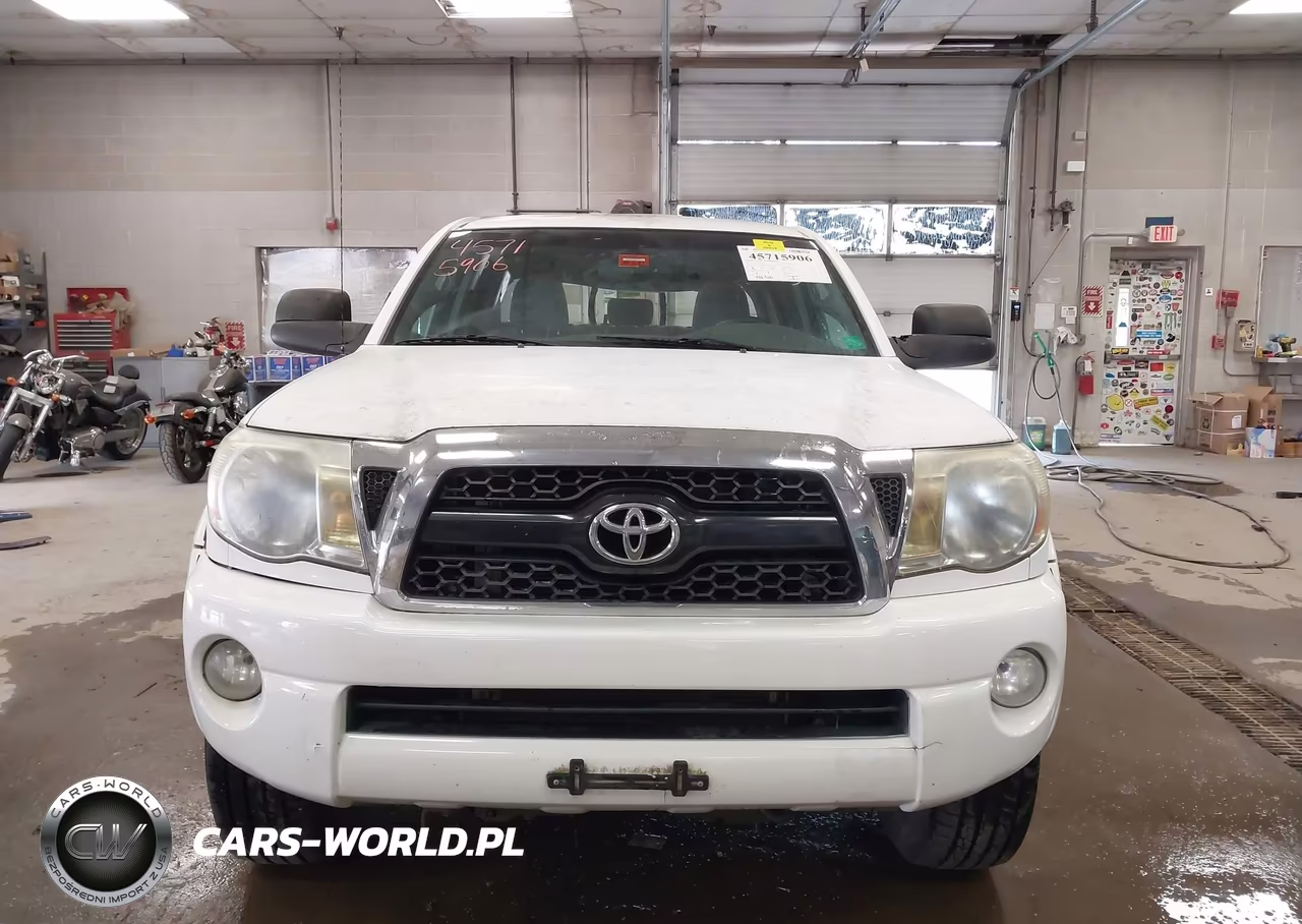 2011 Toyota Tacoma Double Cab VIN:3TMLU4EN0BM063516 - 12