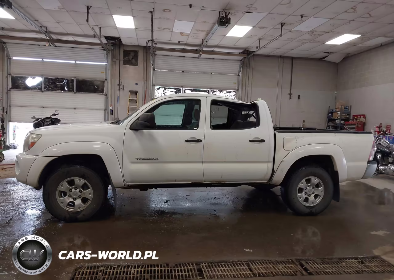 2011 Toyota Tacoma Double Cab VIN:3TMLU4EN0BM063516 - 14