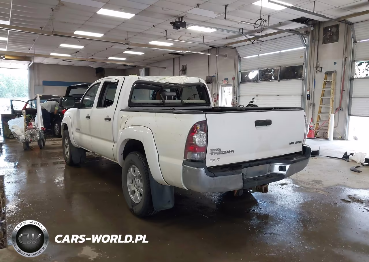 2011 Toyota Tacoma Double Cab VIN:3TMLU4EN0BM063516 - 3