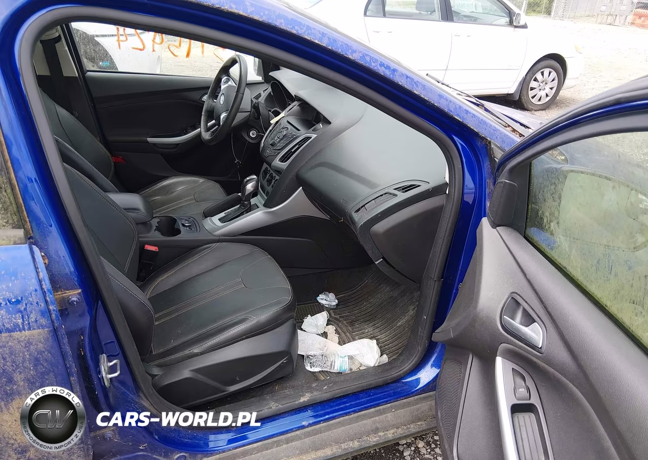 2014 Ford Focus Se VIN:1FADP3K22EL204713 - 5