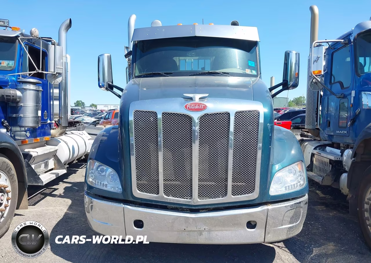 2015 Peterbilt 579 VIN:1XPBDP9X8FD284628 - 11