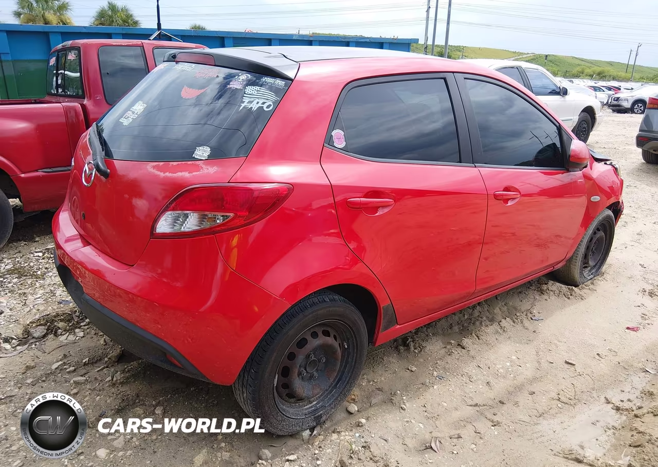 2012 Mazda Mazda2 Sport VIN:JM1DE1KYXC0140167 - 4