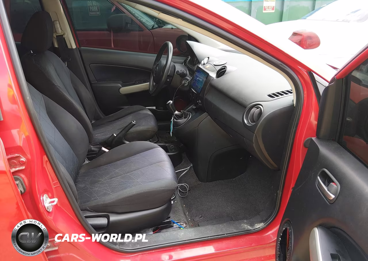 2012 Mazda Mazda2 Sport VIN:JM1DE1KYXC0140167 - 5