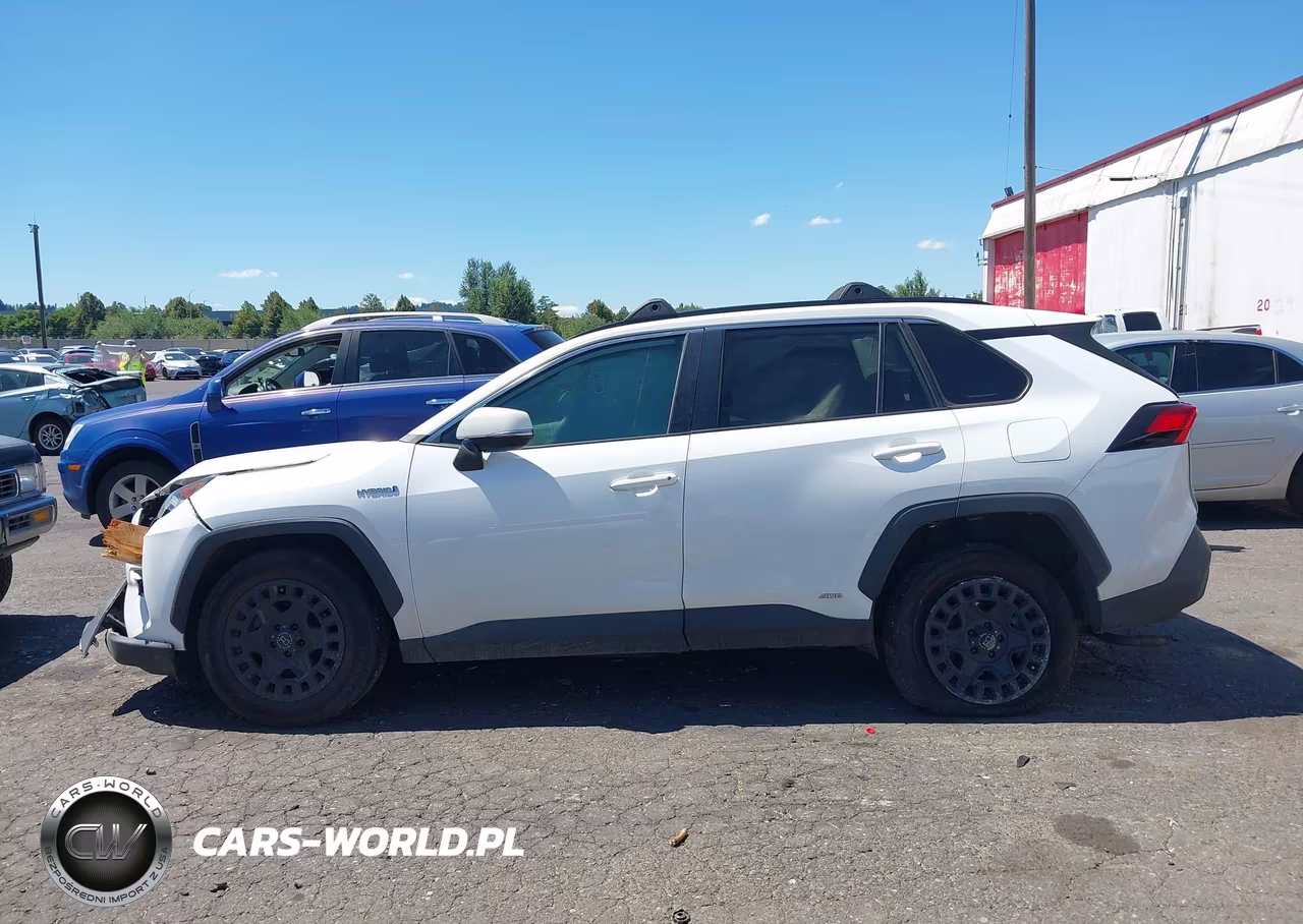 2021 Toyota Rav4 Hybrid Xle VIN:4T3RWRFV7MU045659 - 13