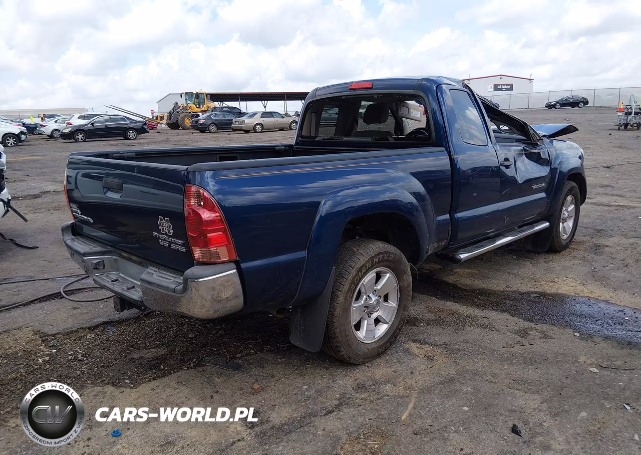2008 Toyota Tacoma Prerunner V6 VIN:5TETU62N08Z561596 - 4