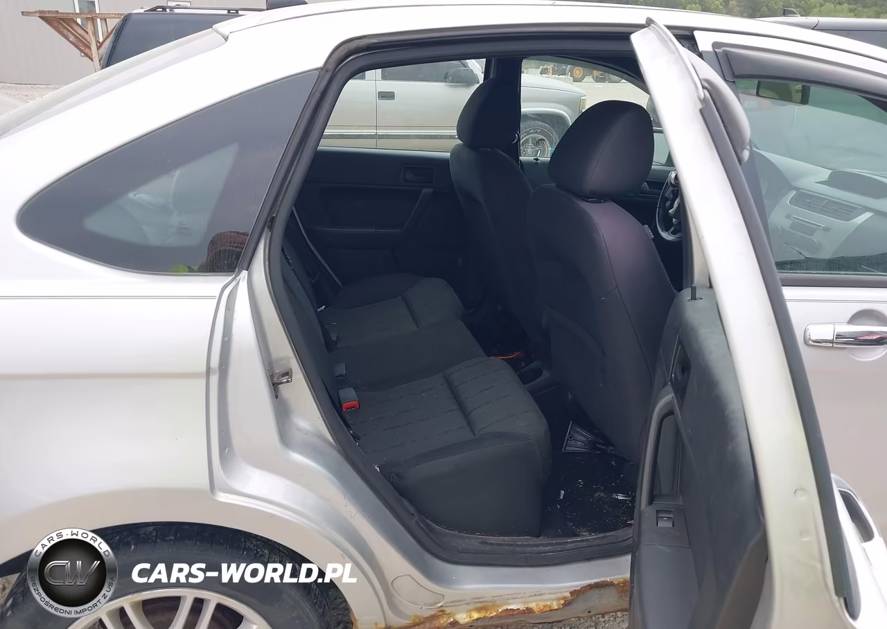 2011 Ford Focus Se VIN:1FAHP3FN0BW201177 - 8