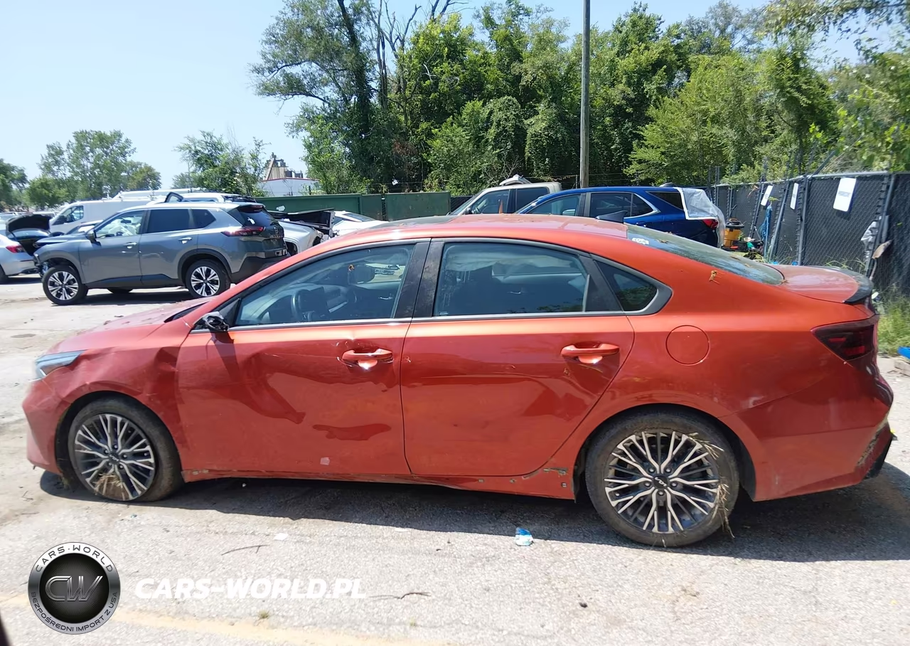 2024 Kia Forte Gt-Line VIN:3KPF54AD7RE735468 - 15