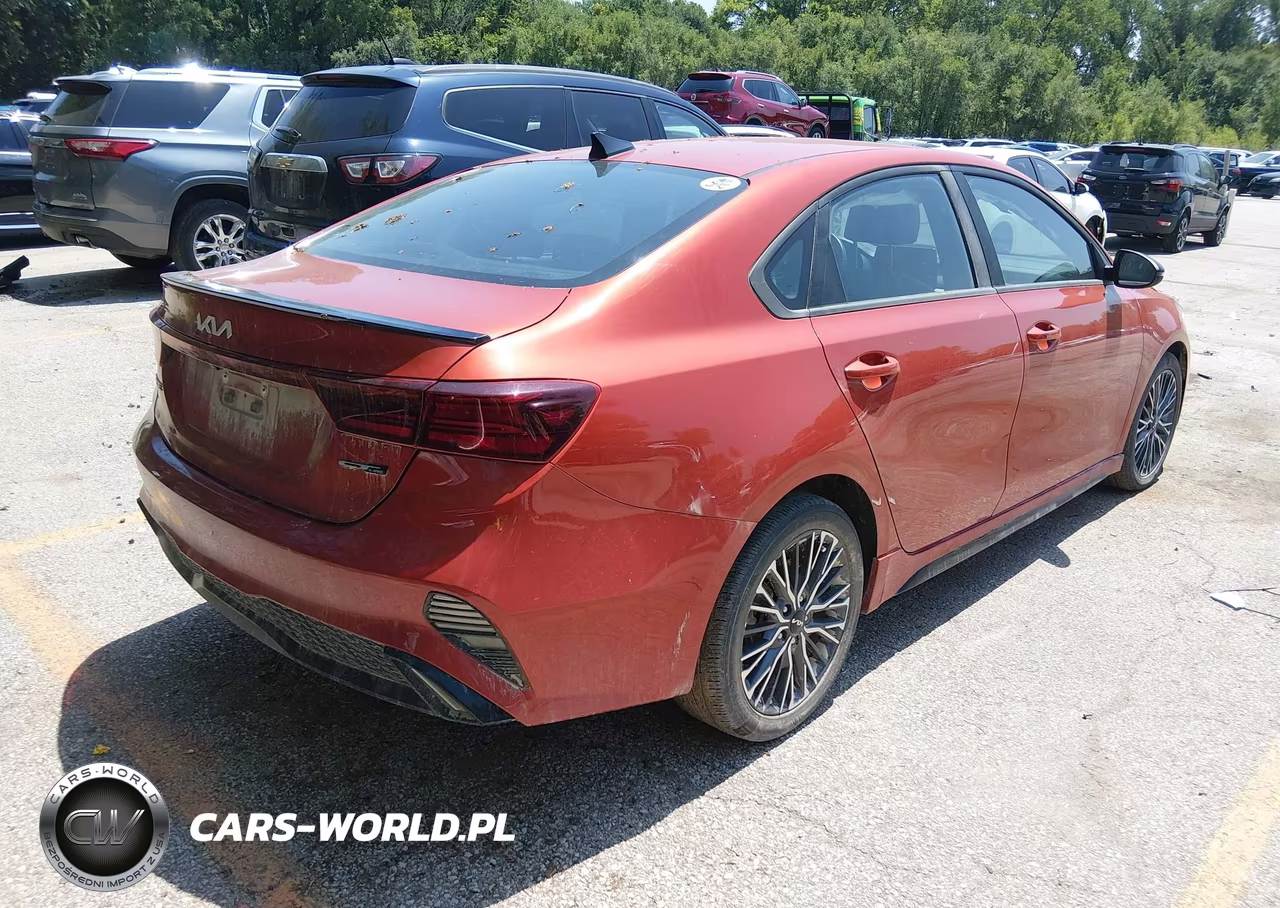 2024 Kia Forte Gt-Line VIN:3KPF54AD7RE735468 - 4