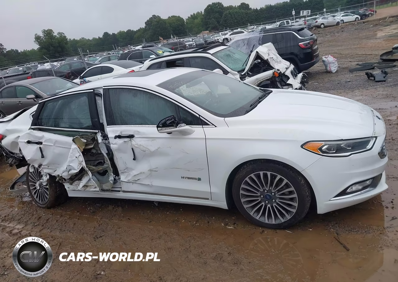 2017 Ford Fusion Hybrid Titanium VIN:3FA6P0RU4HR222747 - 14