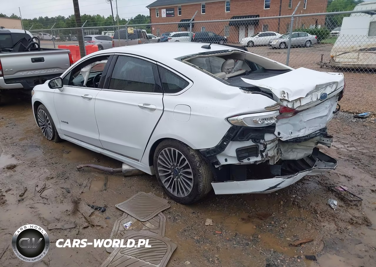 2017 Ford Fusion Hybrid Titanium VIN:3FA6P0RU4HR222747 - 3
