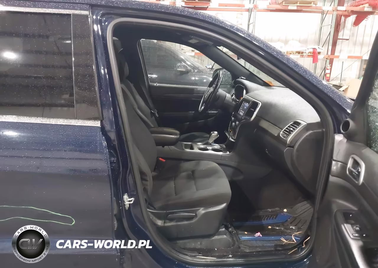 2018 Jeep Grand Cherokee Laredo E 4X2 VIN:1C4RJEAG6JC301062 - 5