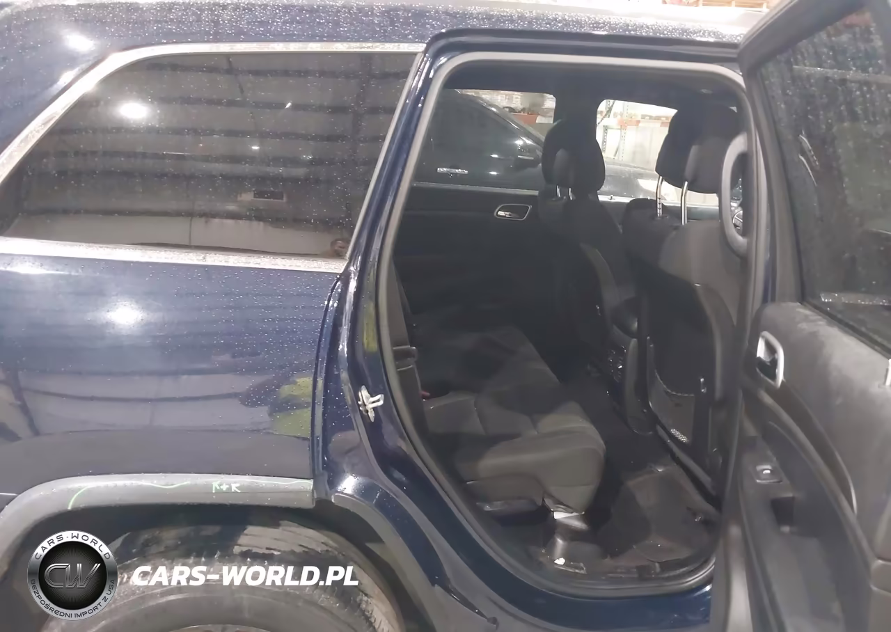 2018 Jeep Grand Cherokee Laredo E 4X2 VIN:1C4RJEAG6JC301062 - 8