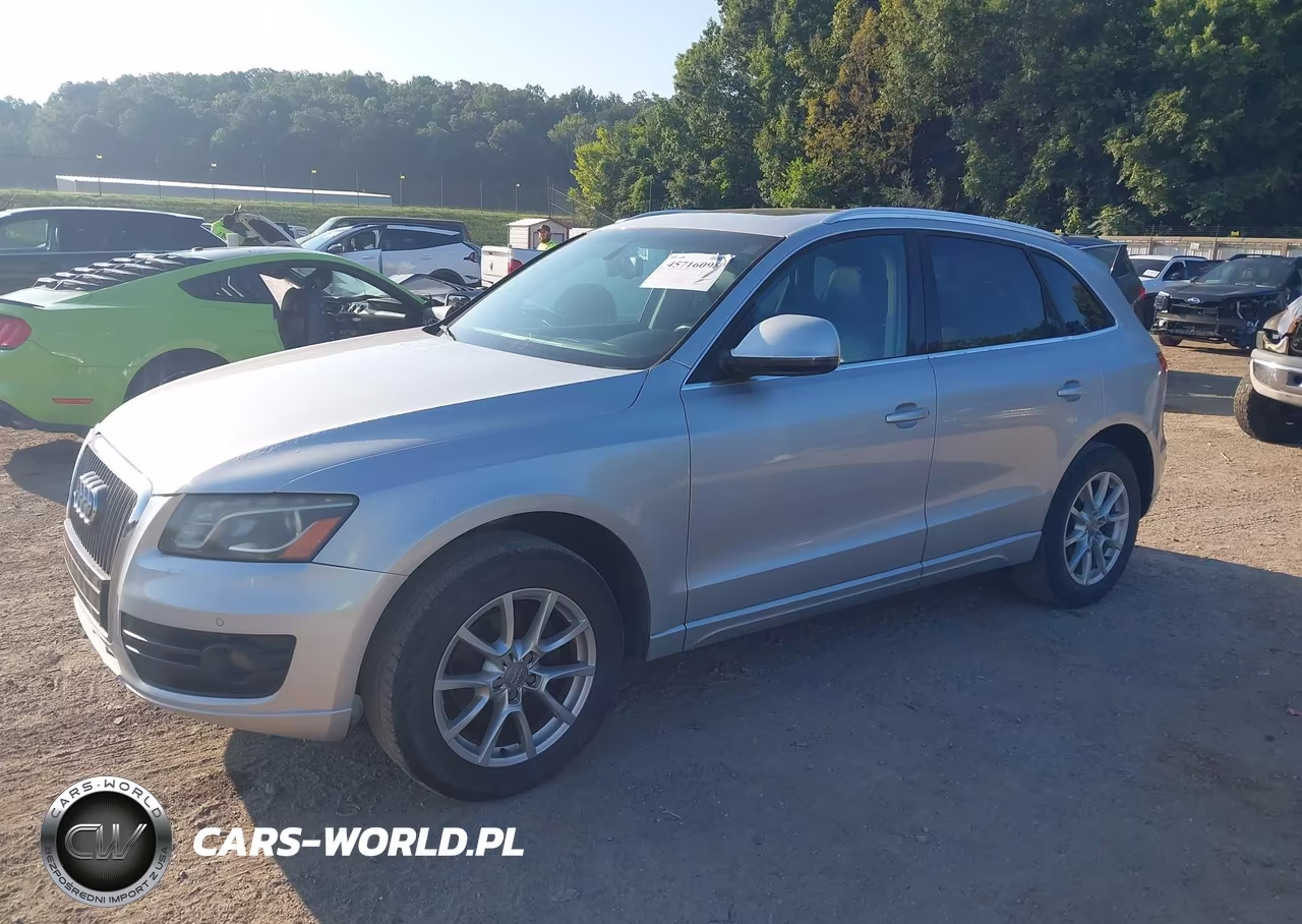 2011 Audi Q5 2.0T Premium VIN:WA1LFBFPXBA094570 - 2