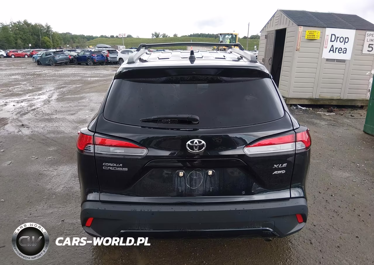 2022 Toyota Corolla Cross Xle VIN:7MUDAABG0NV040667 - 17