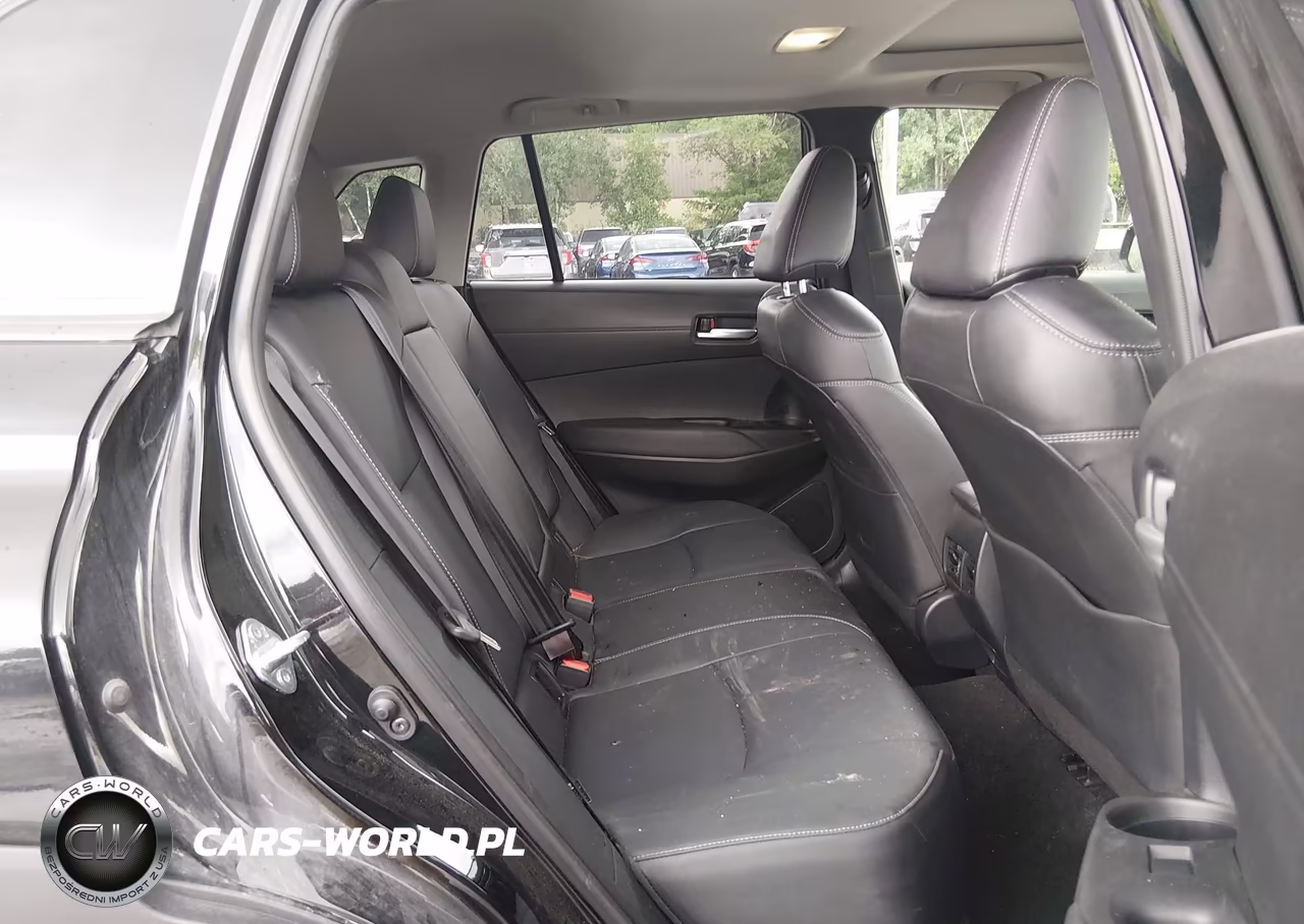 2022 Toyota Corolla Cross Xle VIN:7MUDAABG0NV040667 - 8