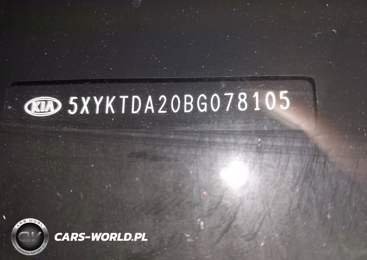 2011 Kia Sorento Lx V6 VIN:5XYKTDA20BG078105 - 18