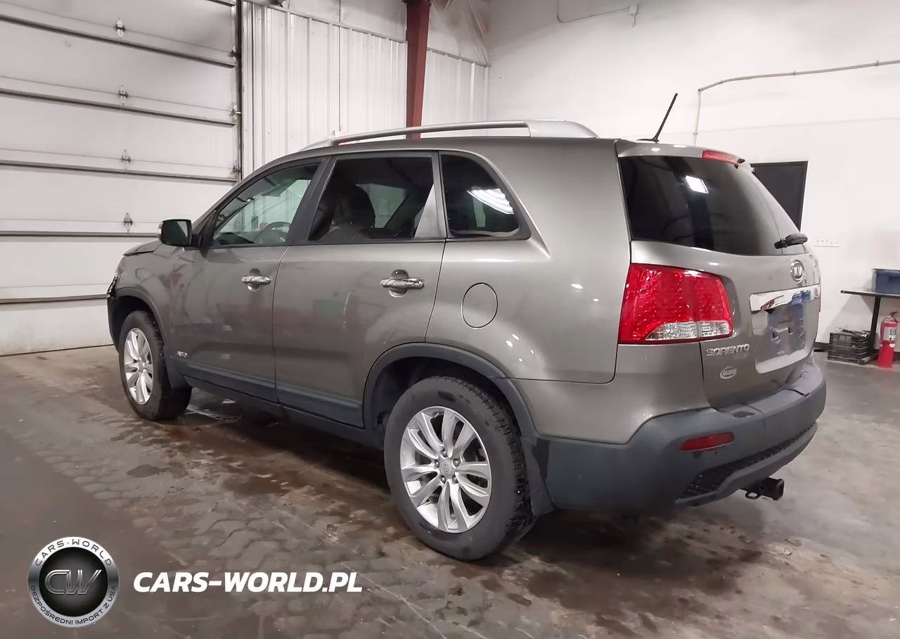 2011 Kia Sorento Lx V6 VIN:5XYKTDA20BG078105 - 3