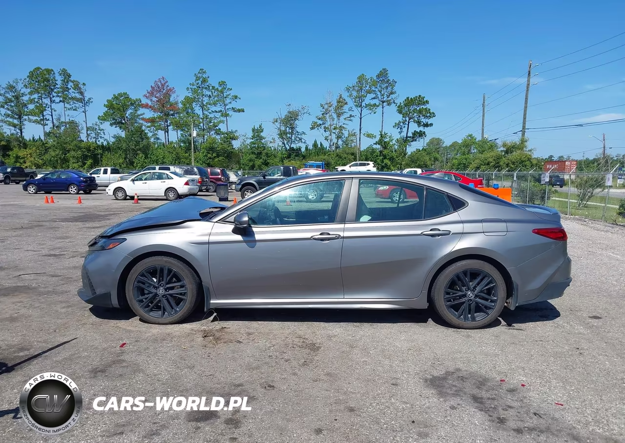 2025 Toyota Camry Se VIN:4T1DAACK2SU515333 - 14