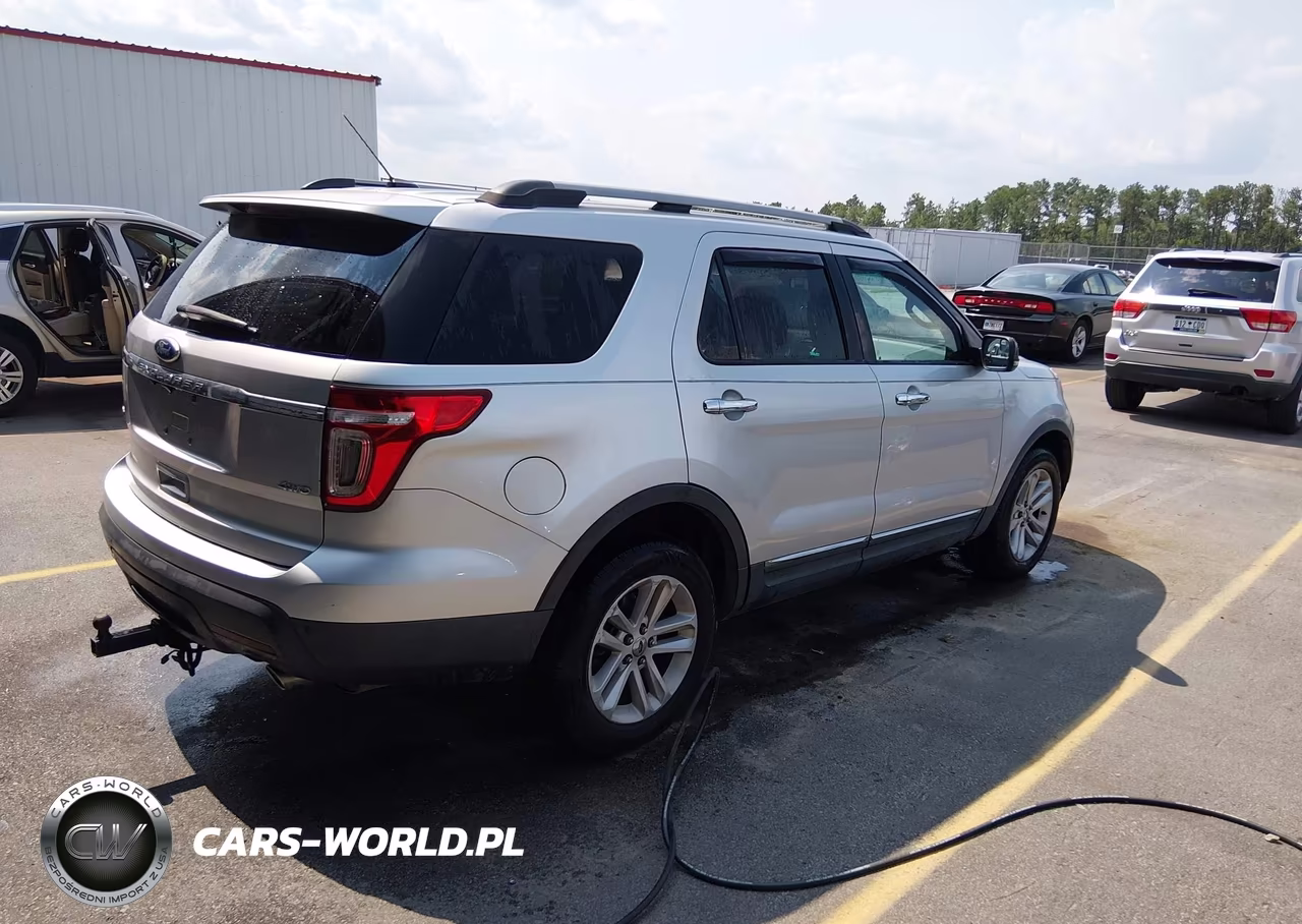 2011 Ford Explorer Xlt VIN:1FMHK8D8XBGA18829 - 4