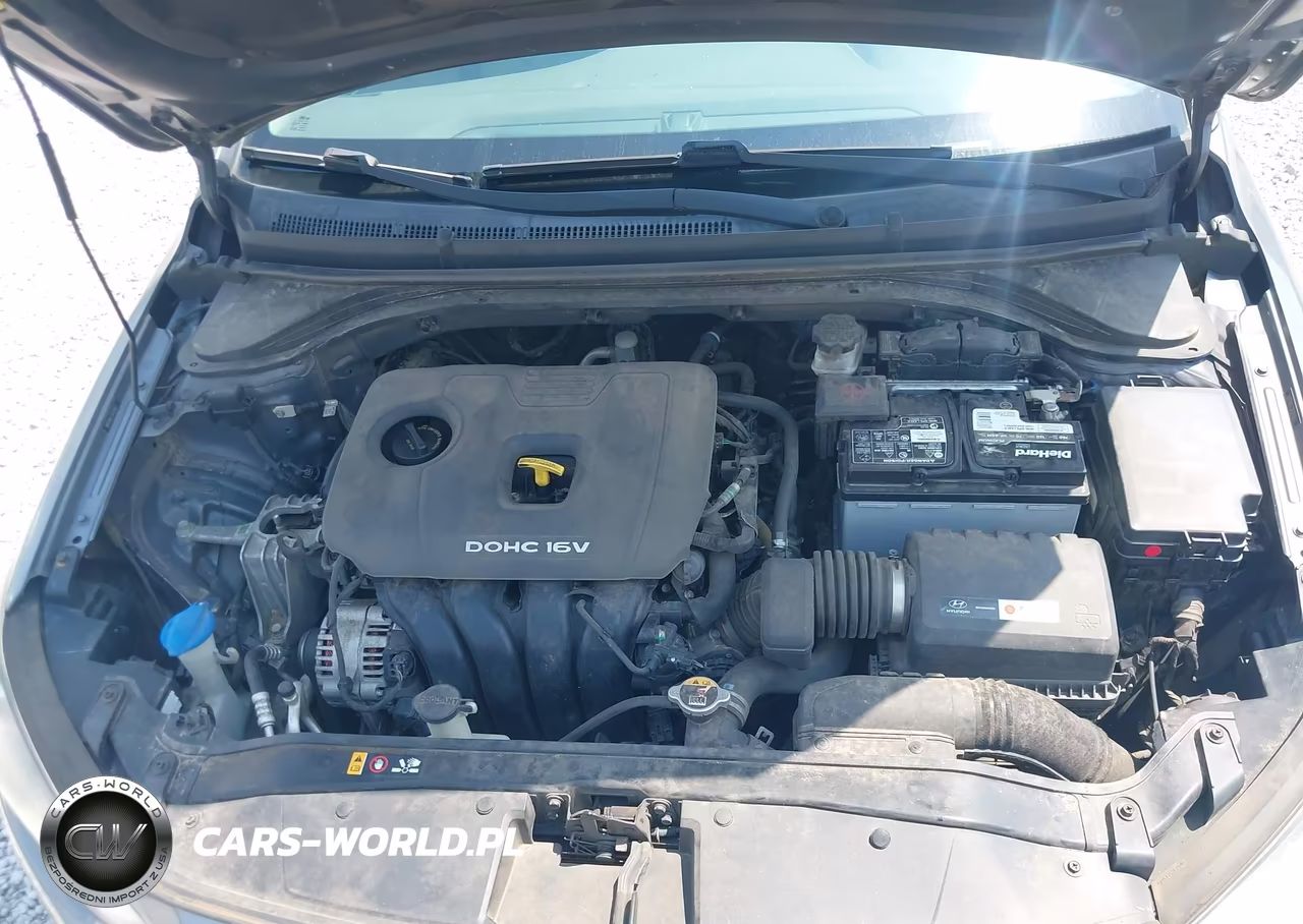 2018 Hyundai Elantra Value Edition VIN:5NPD84LF3JH305627 - 10