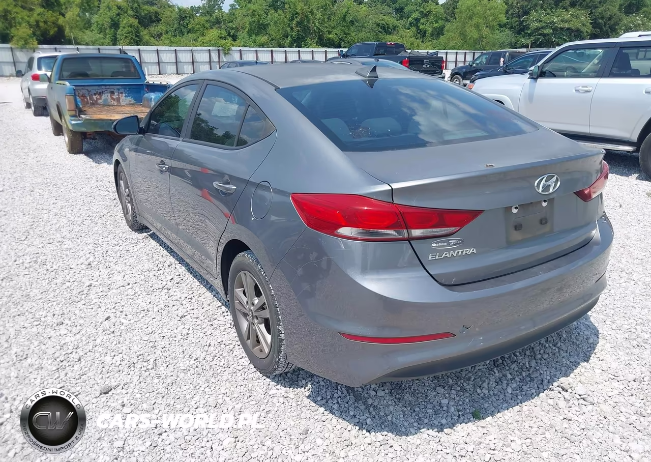 2018 Hyundai Elantra Value Edition VIN:5NPD84LF3JH305627 - 3