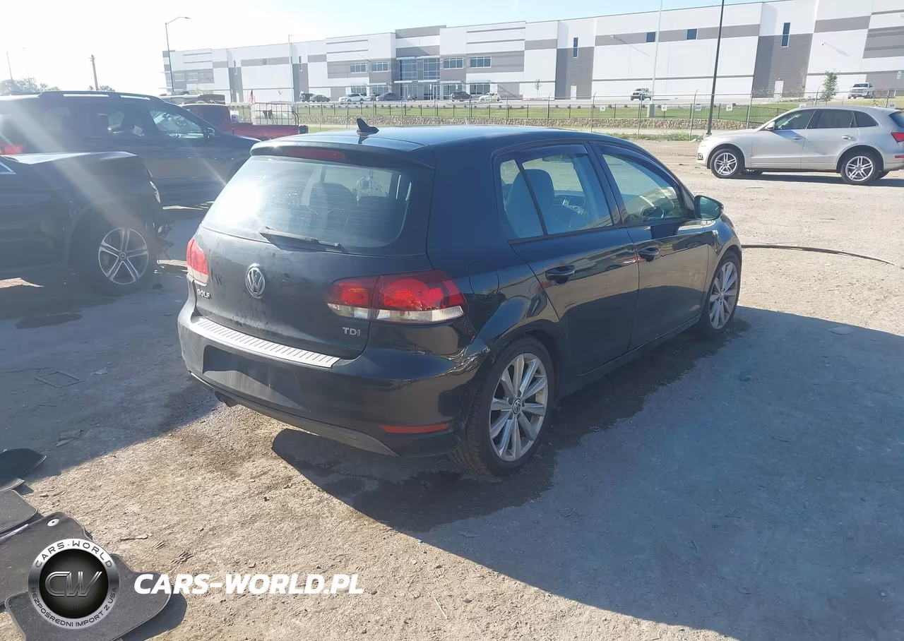 2013 Volkswagen Golf 2.0L Tdi 4-Door VIN:WVWDM7AJ2DW054117 - 4