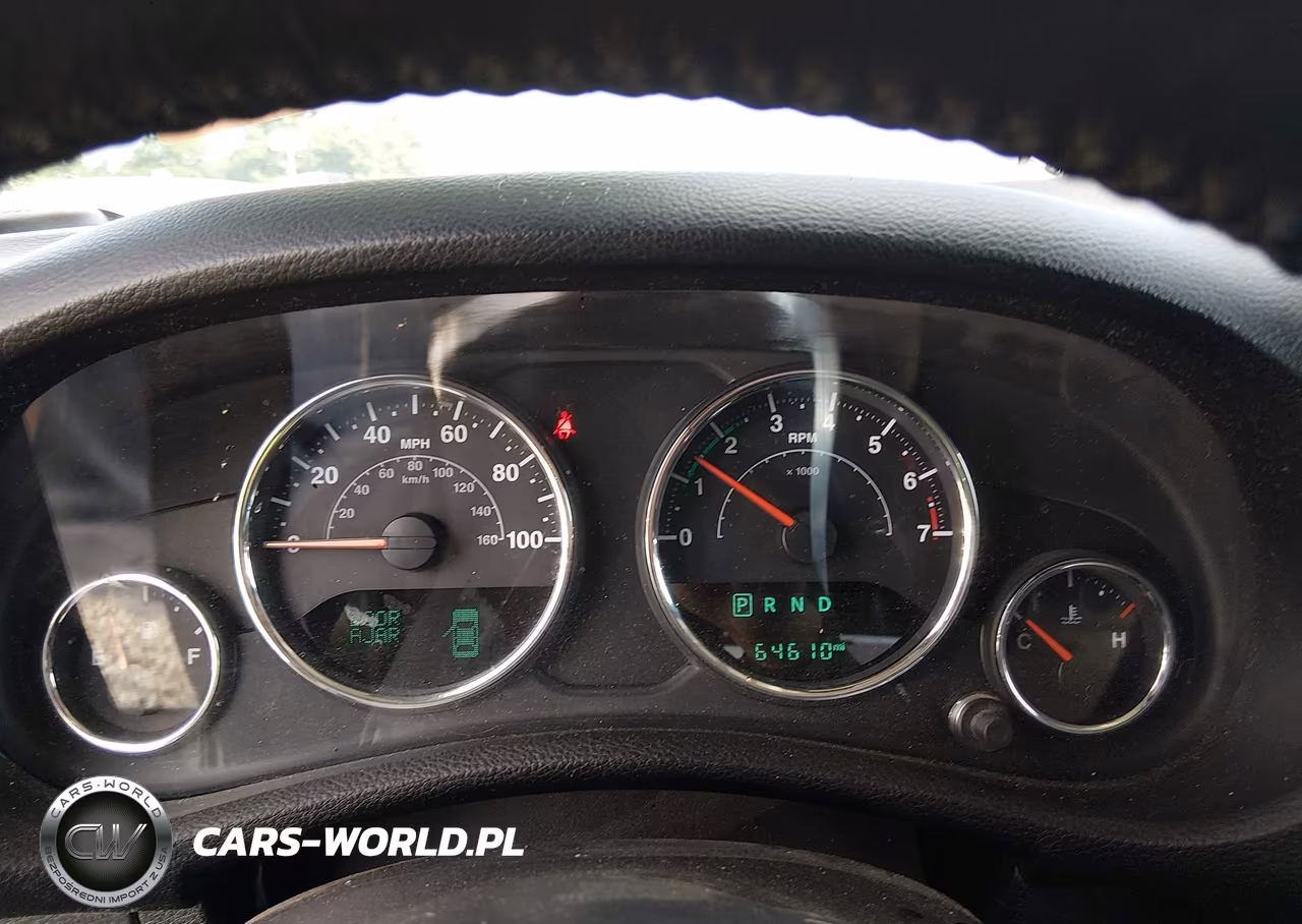 2017 Jeep Wrangler Unlimited Sport VIN:1C4BJWDG5HL696879 - 7