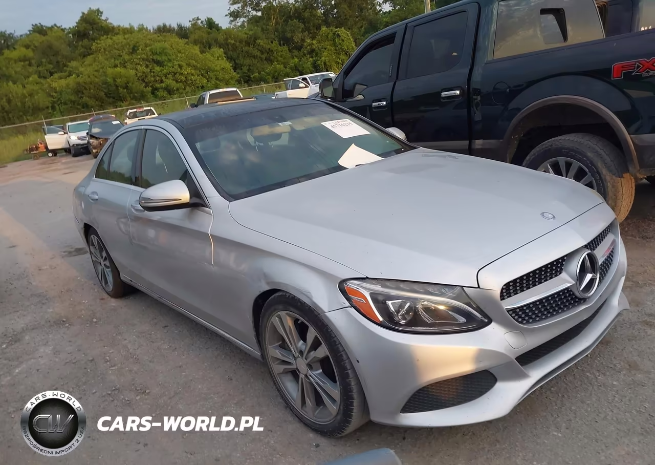 2016 Mercedes-Benz C 300 – zdjęcie 1 z 16