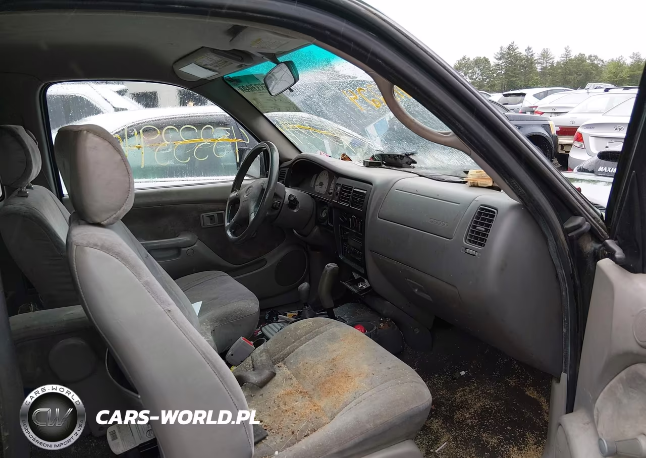 2001 Toyota Tacoma Base V6 VIN:5TEWN72N11Z739974 - 5