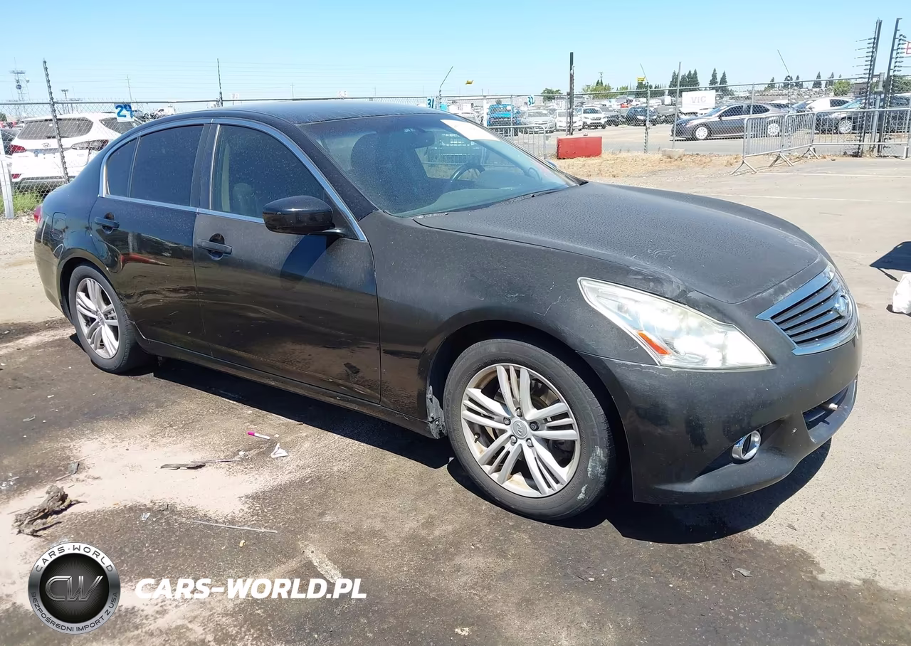 2013 Infiniti G37 Journey – zdjęcie 1 z 17