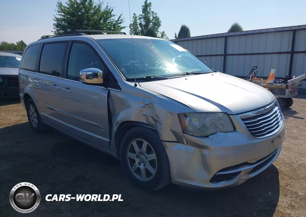 2011 Chrysler Town & Country Touring-L