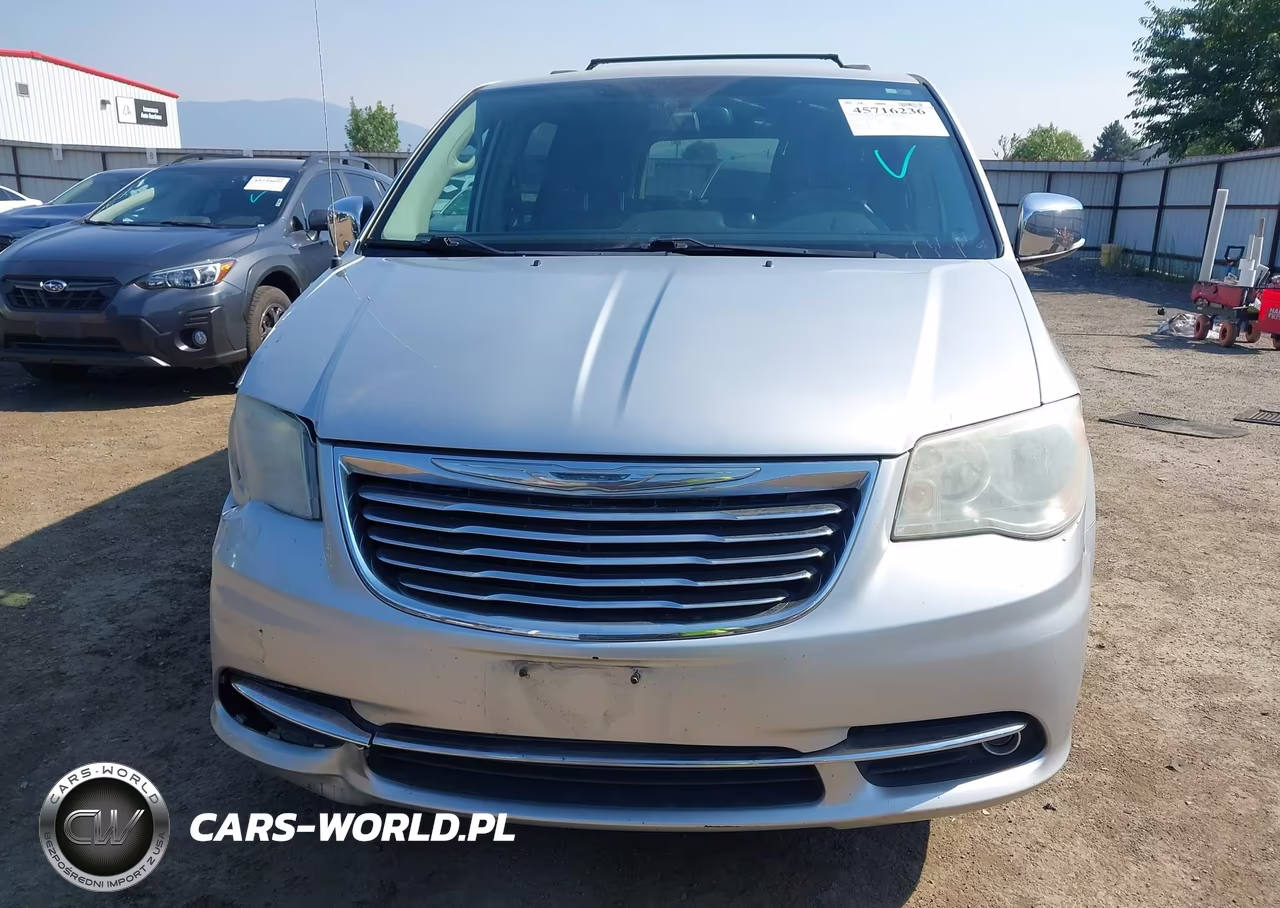 2011 Chrysler Town & Country Touring-L VIN:2A4RR8DG2BR705842 - 12
