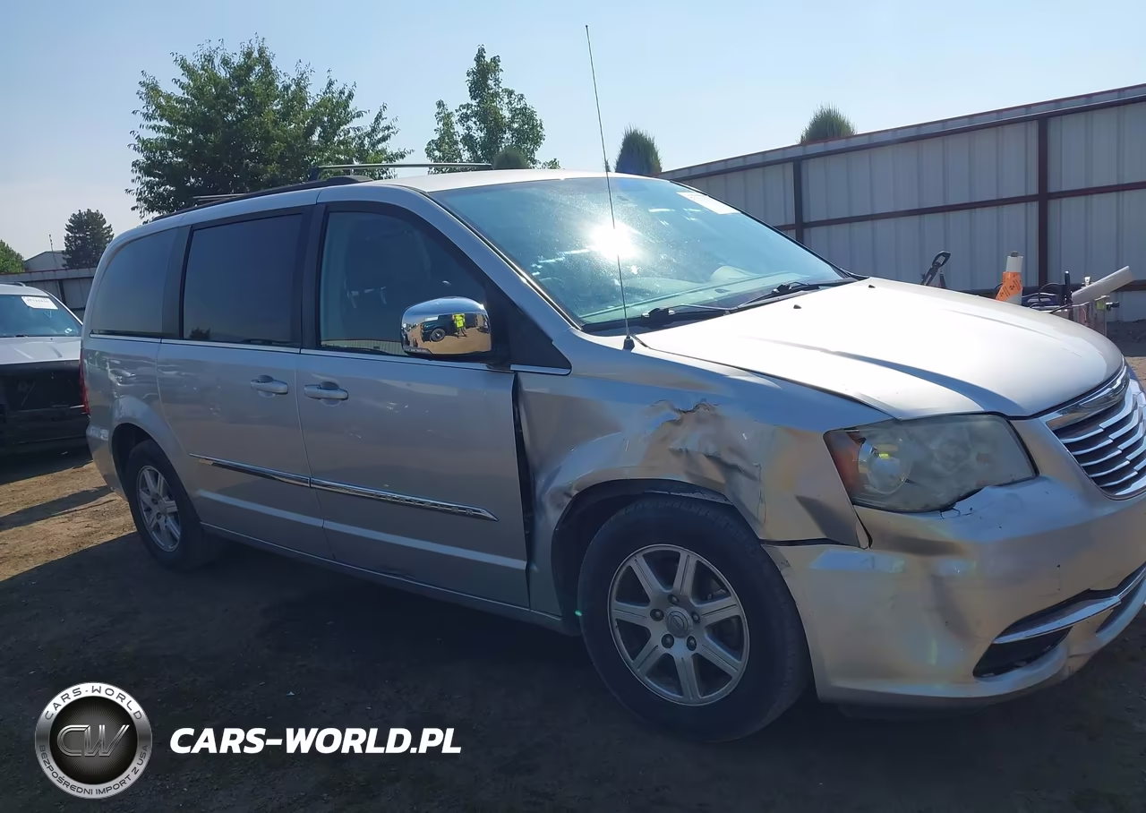 2011 Chrysler Town & Country Touring-L VIN:2A4RR8DG2BR705842 - 13