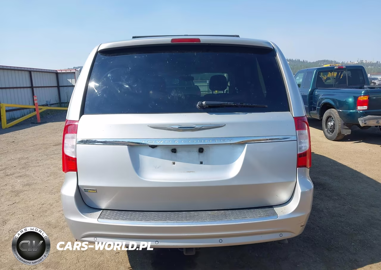 2011 Chrysler Town & Country Touring-L VIN:2A4RR8DG2BR705842 - 16