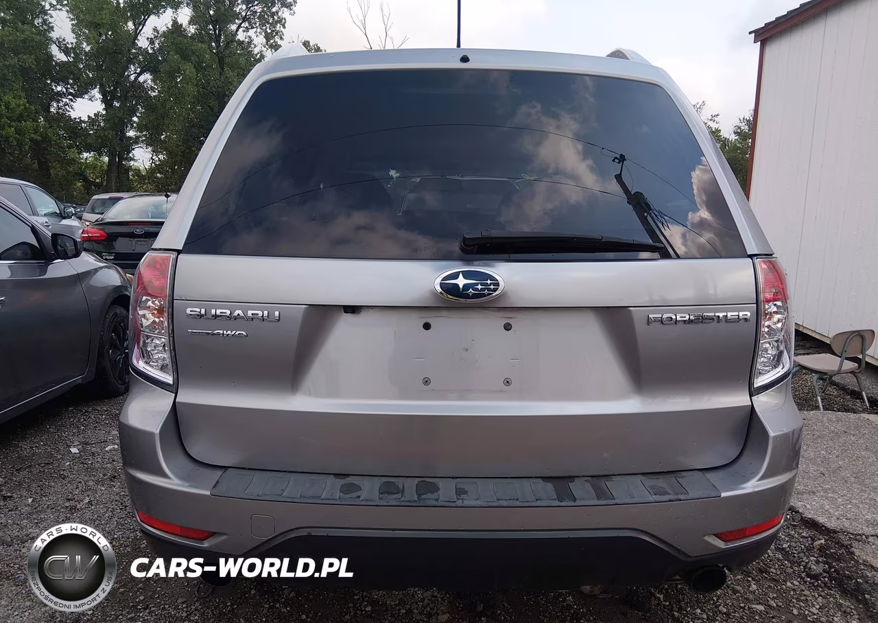 2011 Subaru Forester 2.5X Touring VIN:JF2SHBGC8BH723310 - 16