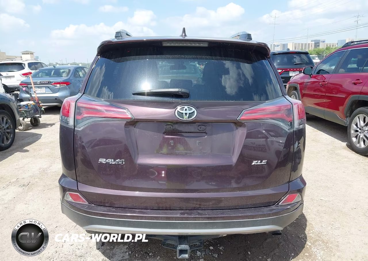 2018 Toyota Rav4 Xle VIN:2T3WFREV3JW417496 - 15