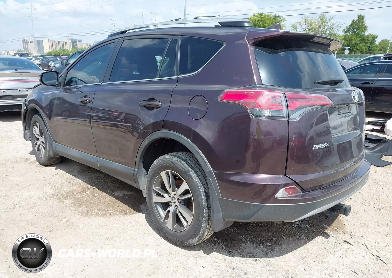 2018 Toyota Rav4 Xle VIN:2T3WFREV3JW417496 - 3