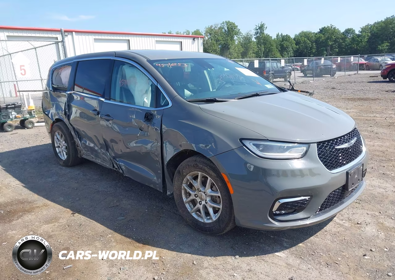 2023 Chrysler Pacifica Touring L