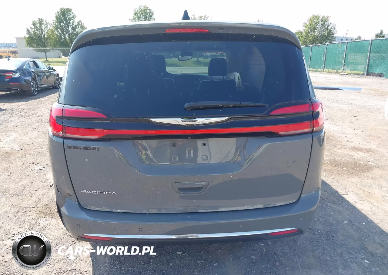 2023 Chrysler Pacifica Touring L VIN:2C4RC1BG9PR605987 - 16