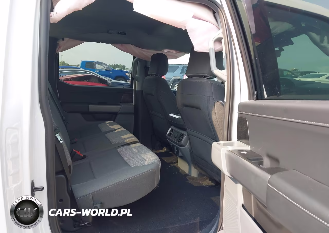 2023 Ford F-150 Xlt VIN:1FTFW1EDXPFC84030 - 8