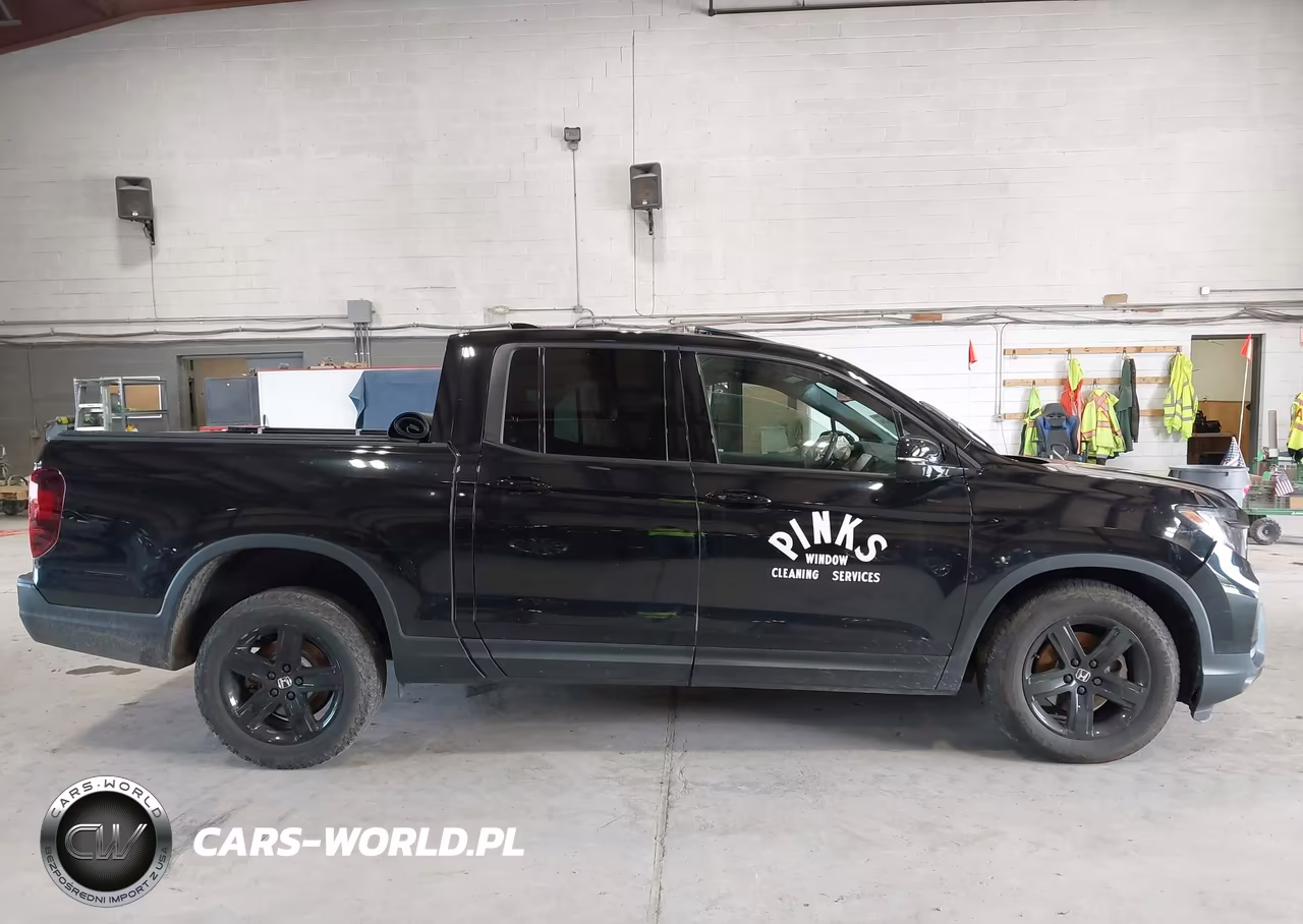 2023 Honda Ridgeline Black Edition VIN:5FPYK3F82PB059257 - 13