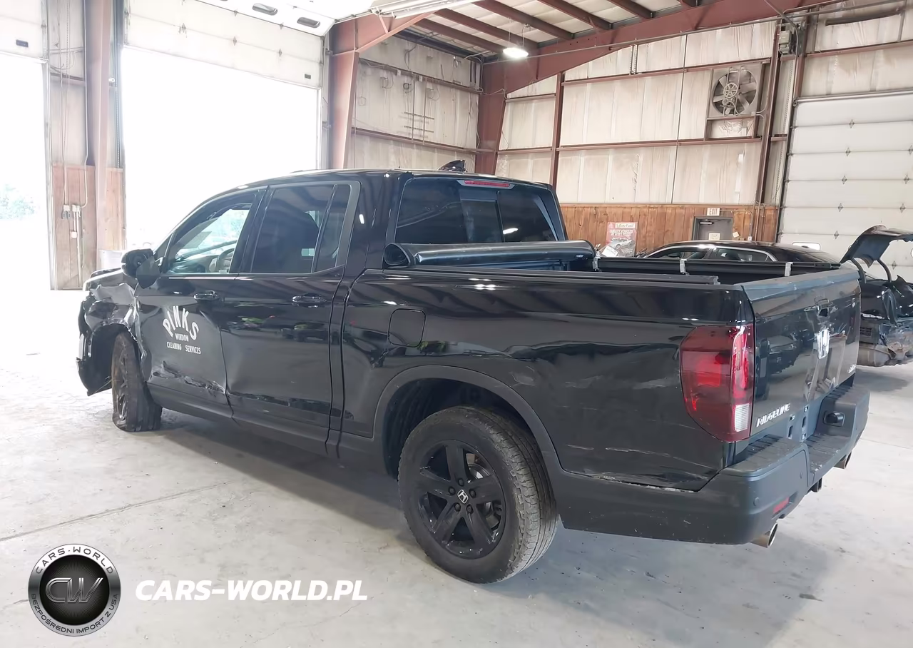 2023 Honda Ridgeline Black Edition VIN:5FPYK3F82PB059257 - 3