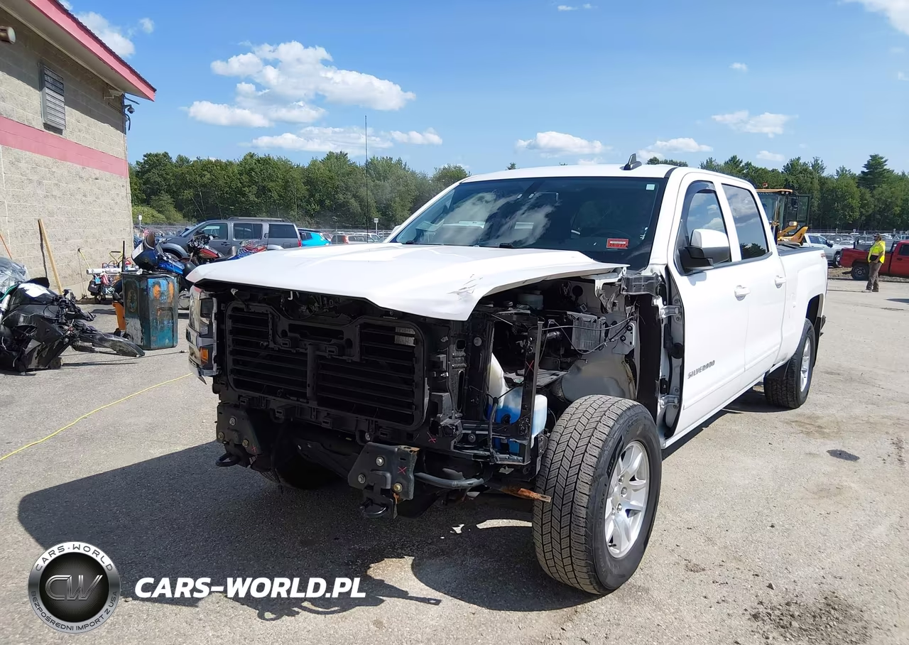 2018 Chevrolet Silverado 1500 1Lt VIN:3GCUKREC0JG370946 - 17