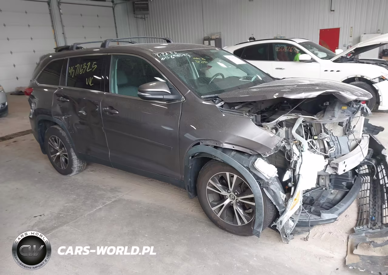 2019 Toyota Highlander Le Plus – zdjęcie 1 z 16